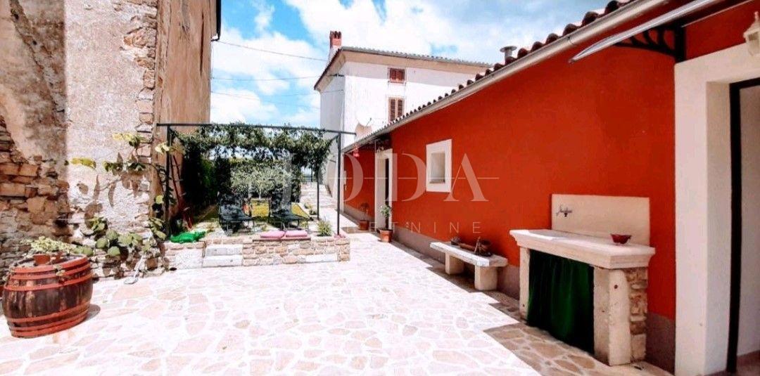 Hiša Motovun, 140m2