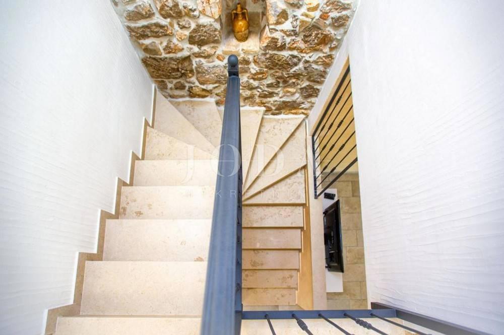 Renovirana kamnita hiša, otok Krk