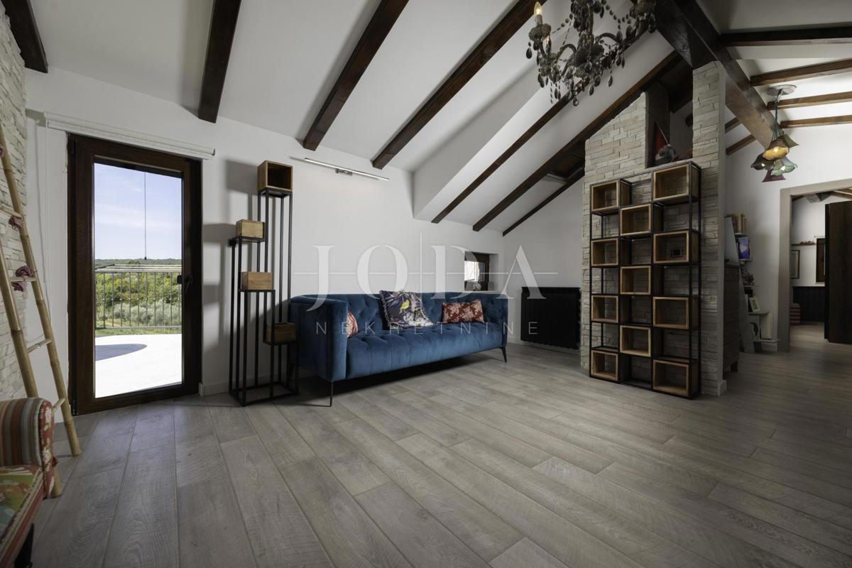 Luksuzna kamnita vila z bazenom, Vrbnik - otok Krk