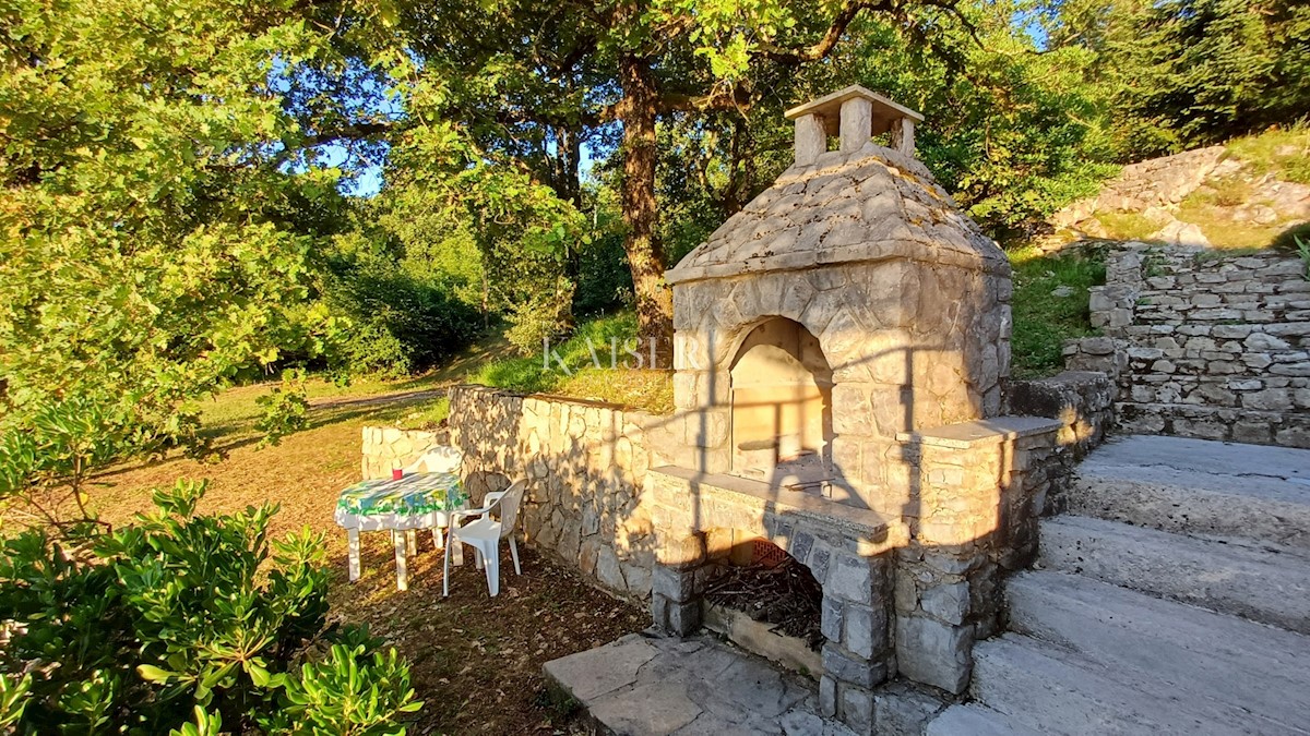 Mošćenička Draga, družinska hiša s pogledom na morje