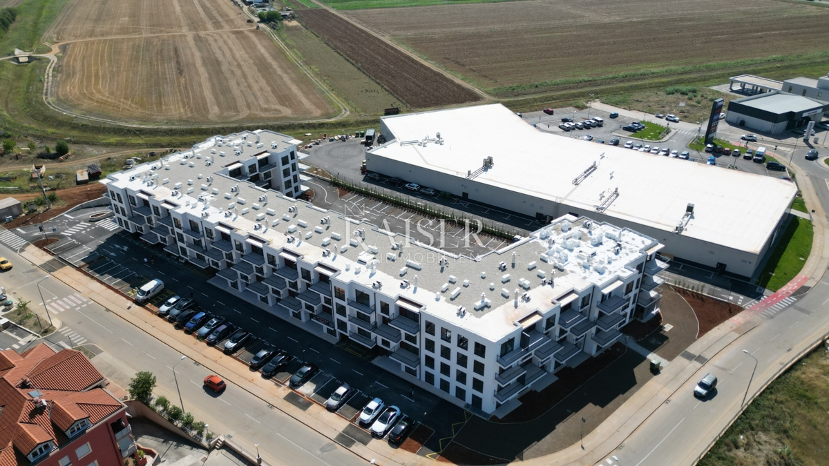 Istra, Umag - dvosobno stanovanje v novogradnji, 71 m2, pritličje z vrtom