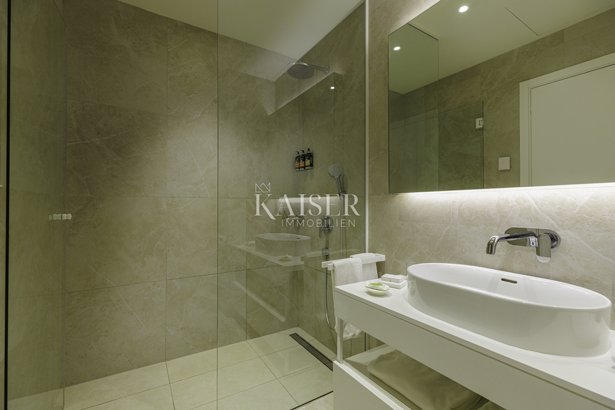 Istra, Umag, Savudrija - stanovanje 61m2, v luksuznem naselju, primerno za invalide