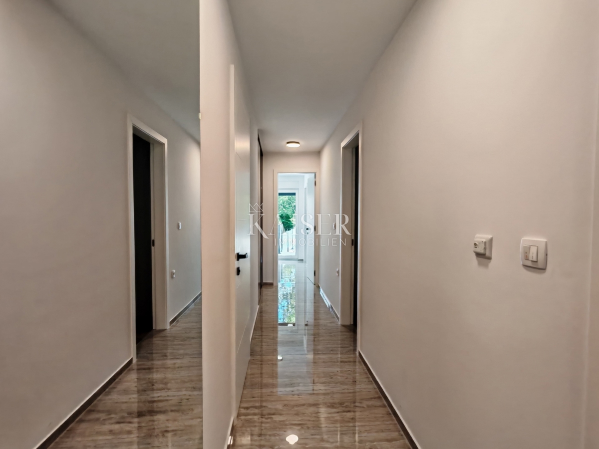 Stanovanje Malinska, Malinska-Dubašnica, 88,42m2