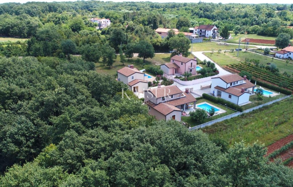 Istra, Poreč, hiša z bazenom