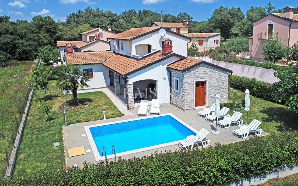 Istra, Poreč, hiša z bazenom