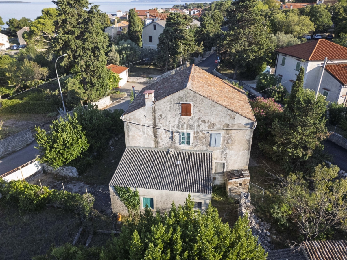 Mali Lošinj, Nerezine-Tradicionalna kamnita hiša