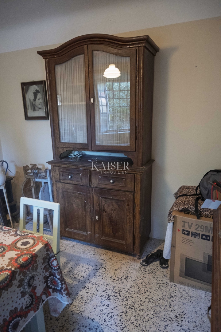 Mali Lošinj, Nerezine-Tradicionalna kamnita hiša