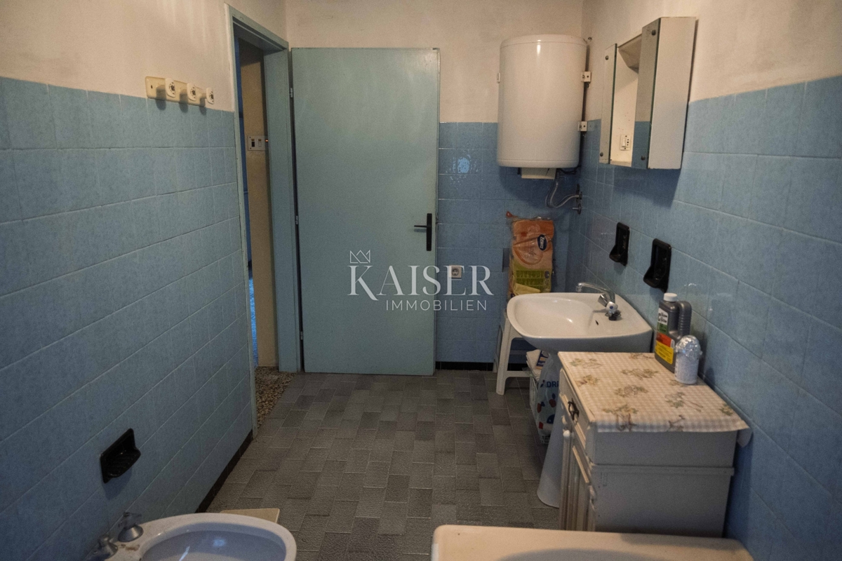 Mali Lošinj, Nerezine-Tradicionalna kamnita hiša