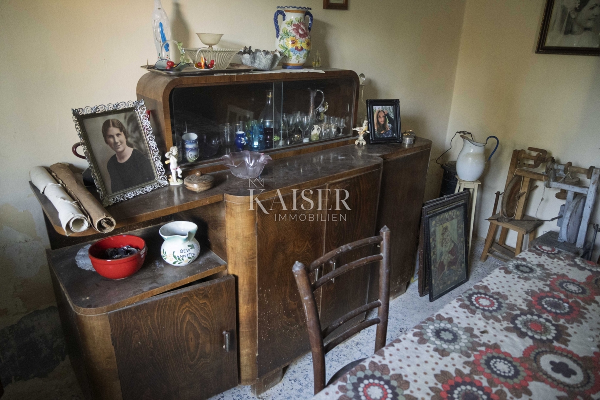 Mali Lošinj, Nerezine-Tradicionalna kamnita hiša