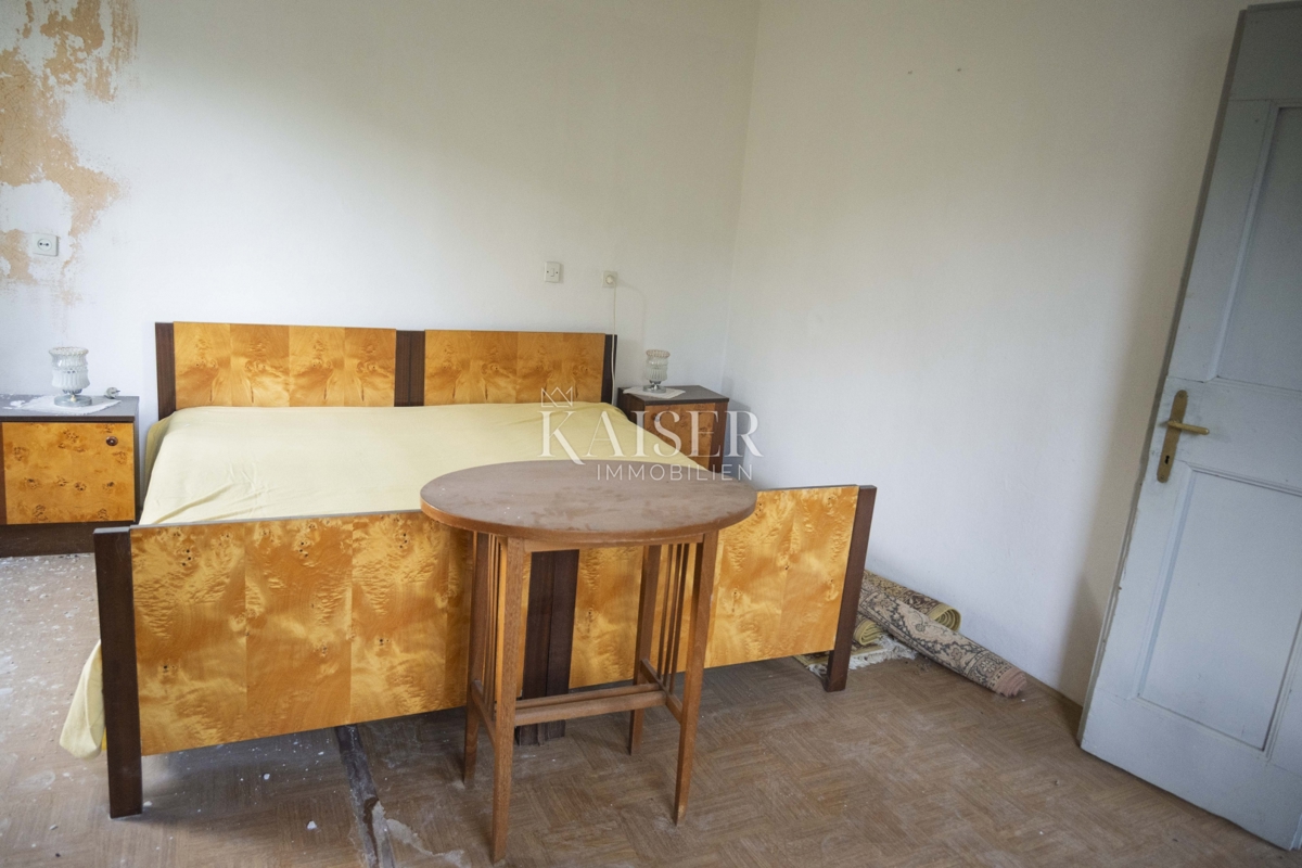 Mali Lošinj, Nerezine-Tradicionalna kamnita hiša