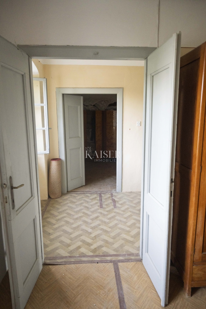 Mali Lošinj, Nerezine-Tradicionalna kamnita hiša