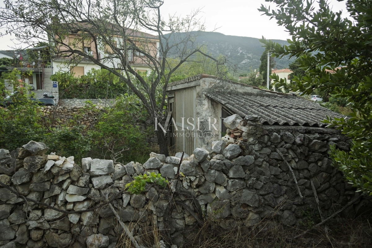 Mali Lošinj, Nerezine-Tradicionalna kamnita hiša