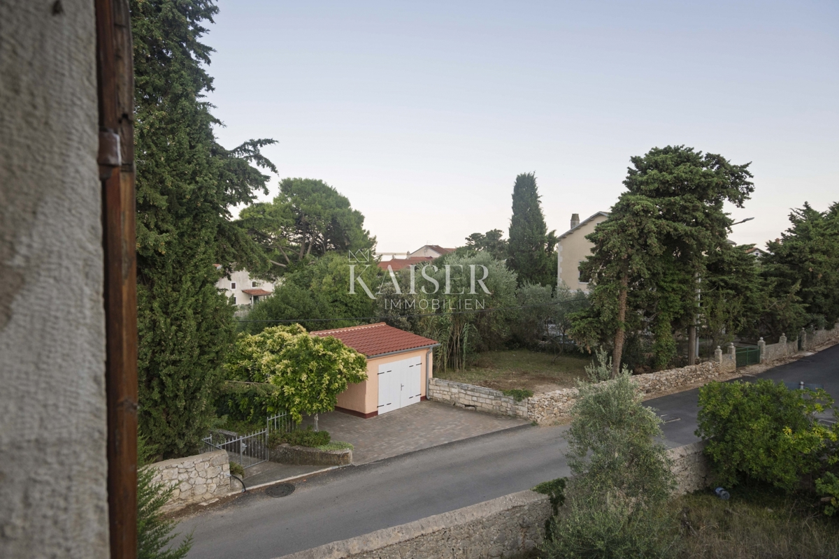 Mali Lošinj, Nerezine-Tradicionalna kamnita hiša