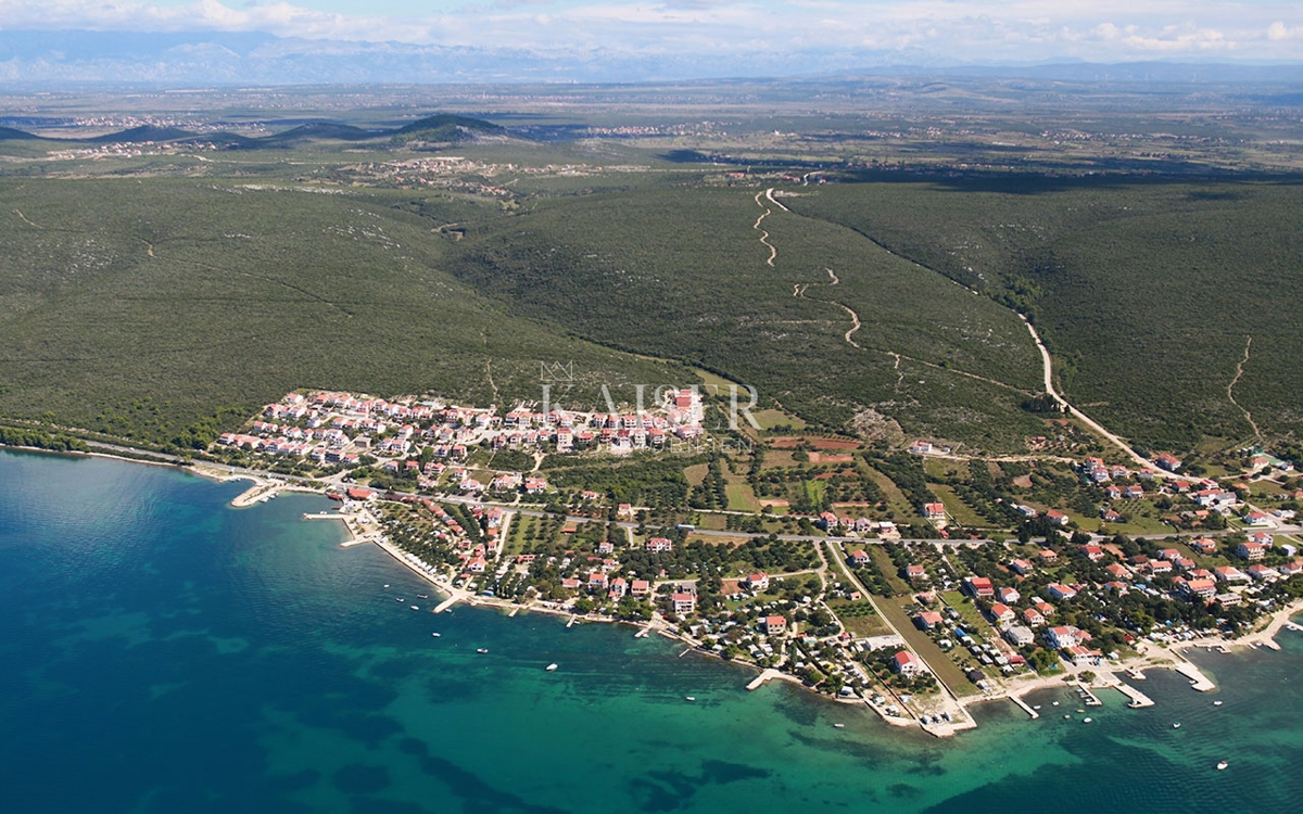 Zadar, Sv. Petar na Moru - samostojna hiša 50 m od morja na mirni lokaciji, idealna za bivanje ali turizem