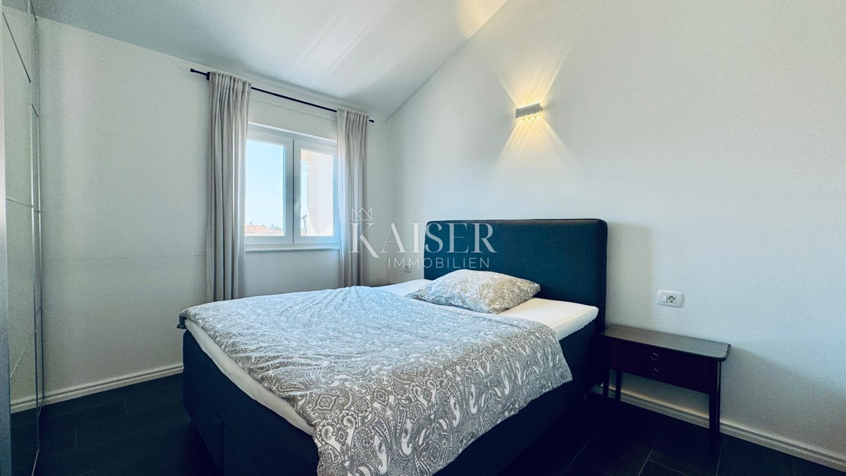 Reka - Škurinje, moderna hiša z vrtom, tri spalnice, parkirna mesta