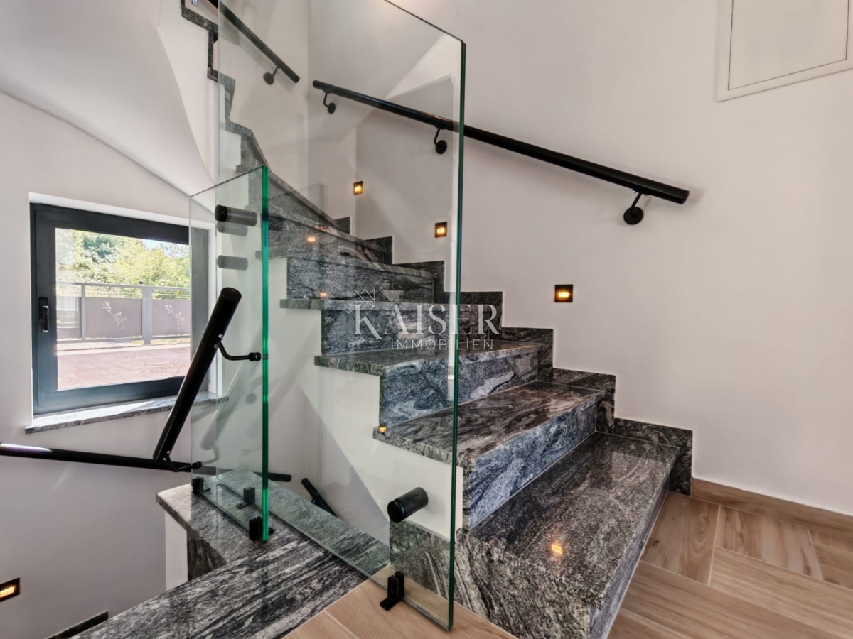 Vila Malinska, Malinska-Dubašnica, 200m2