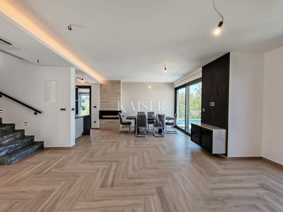 Vila Malinska, Malinska-Dubašnica, 200m2