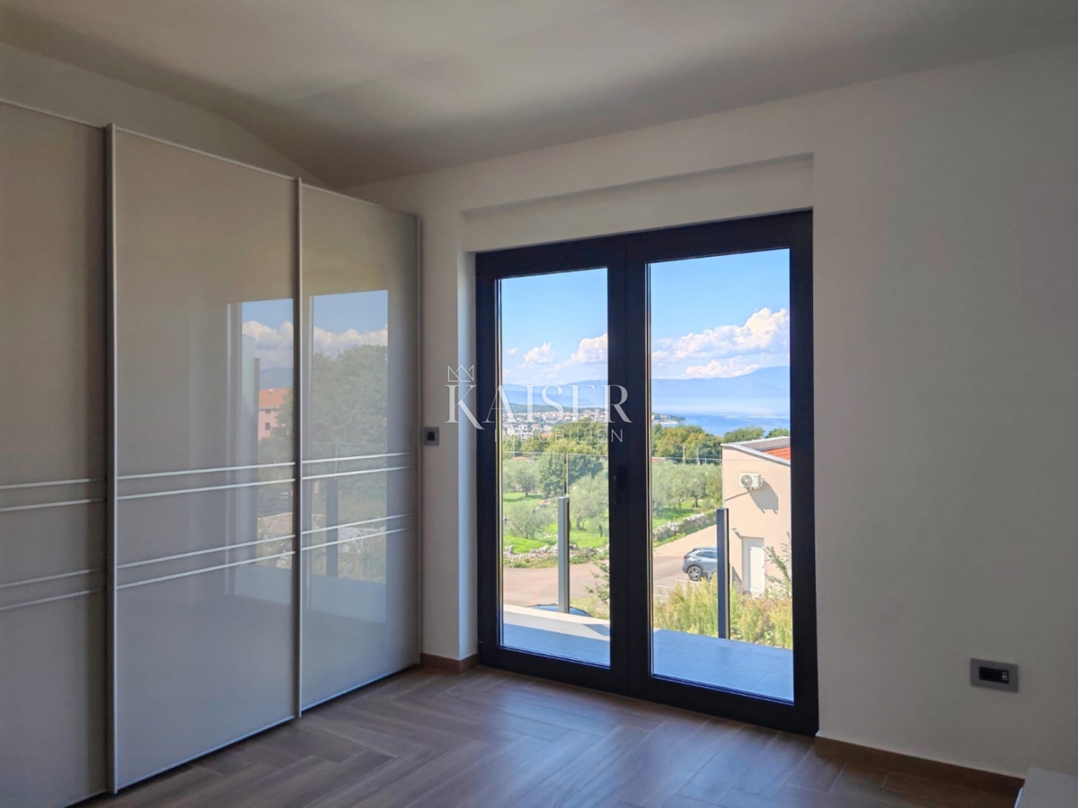 Vila Malinska, Malinska-Dubašnica, 200m2