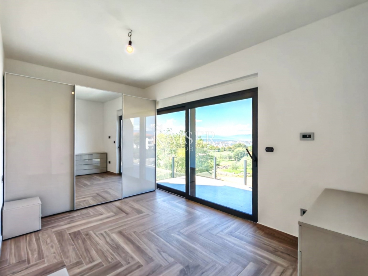Vila Malinska, Malinska-Dubašnica, 200m2