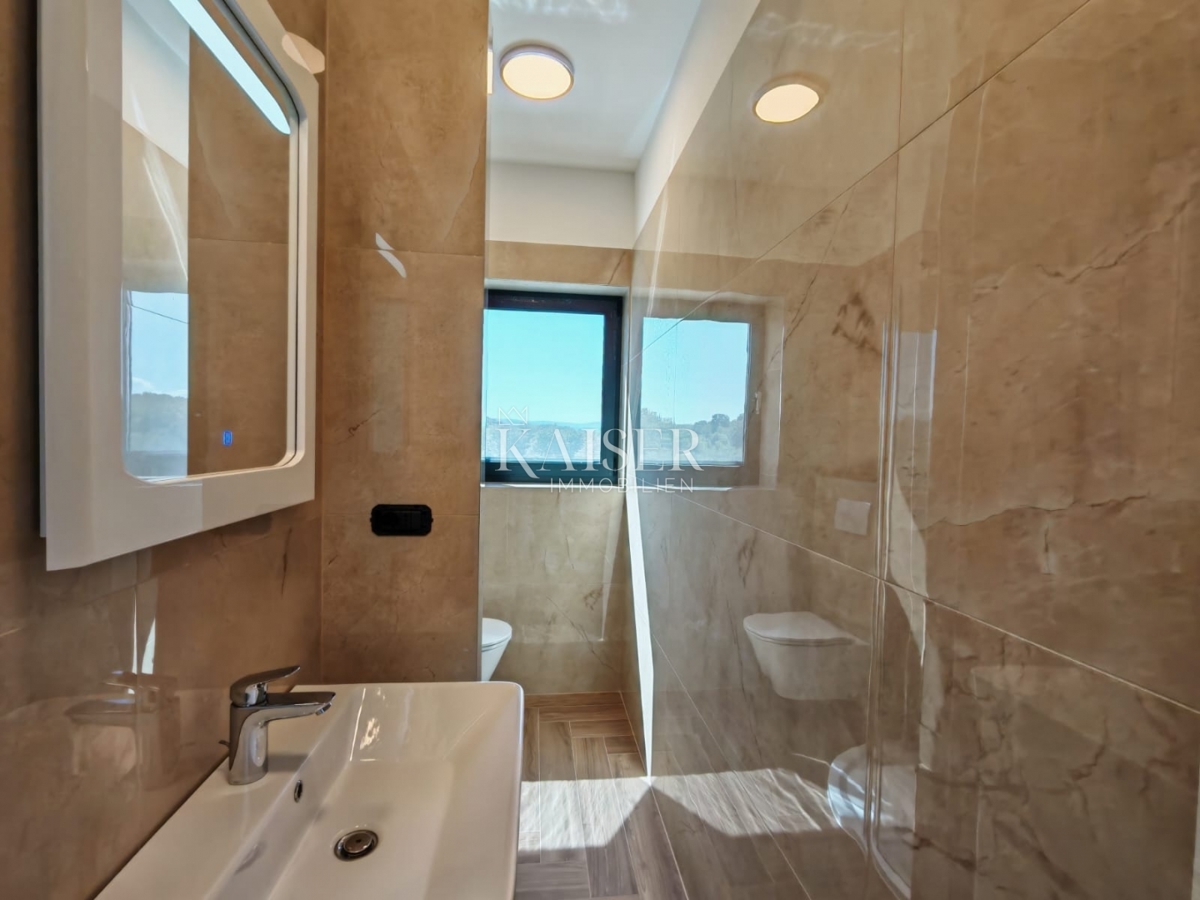 Vila Malinska, Malinska-Dubašnica, 200m2