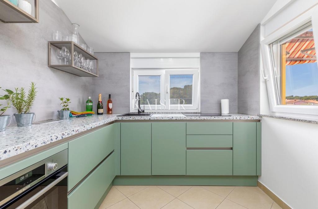 Fažana, Valbandon - čudovito dvosobno stanovanje v bližini morja