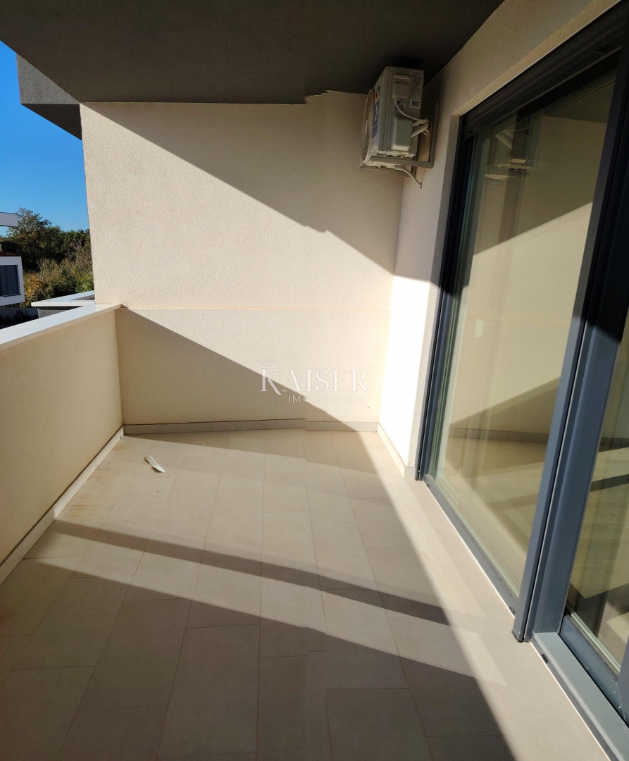 Istra, Medulin - stanovanje z garažo