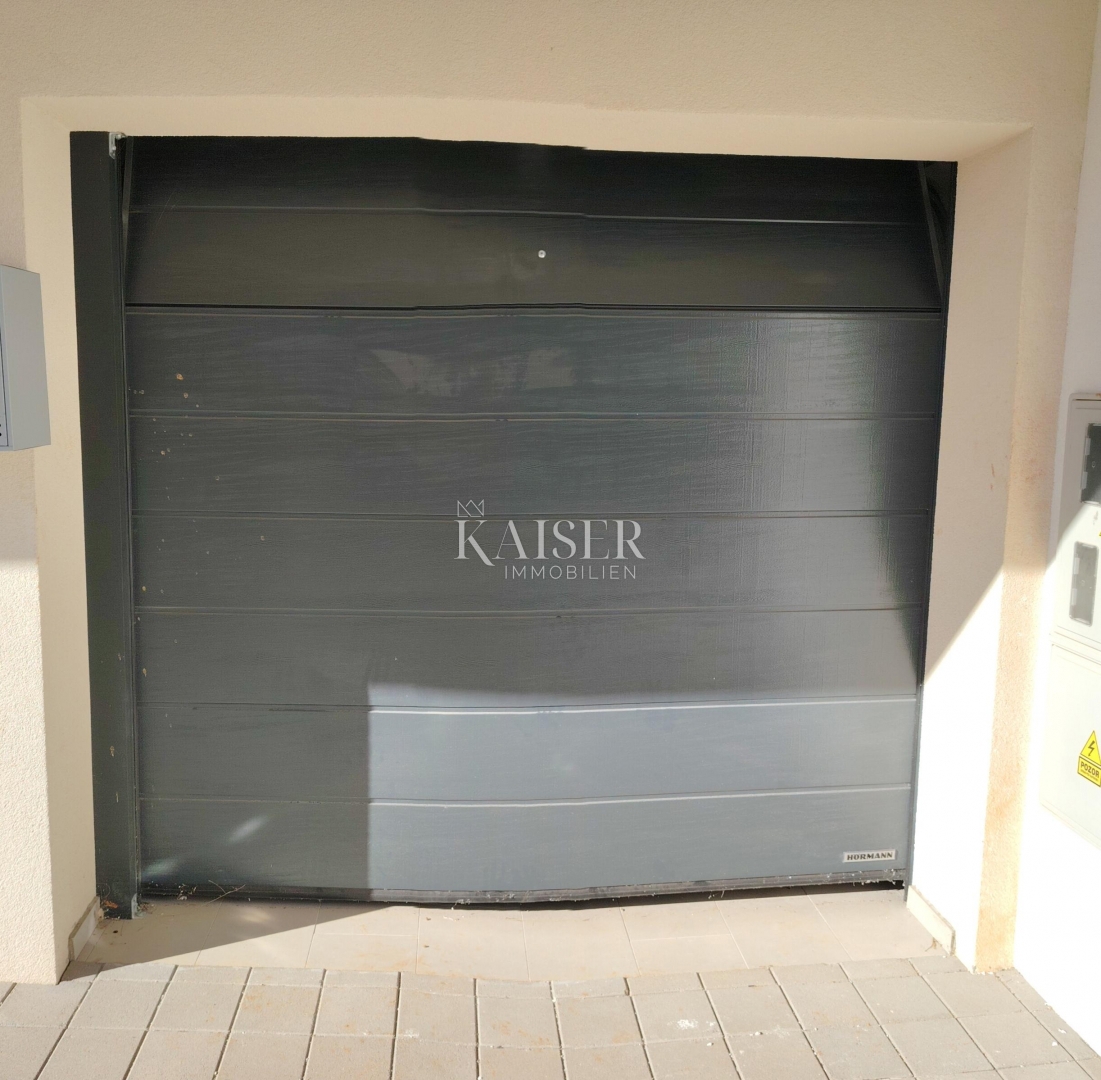 Istra, Medulin - stanovanje z garažo