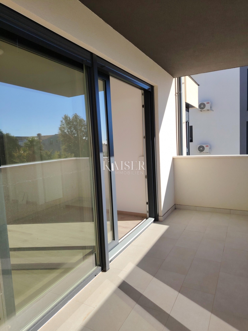 Istra, Medulin - stanovanje z garažo