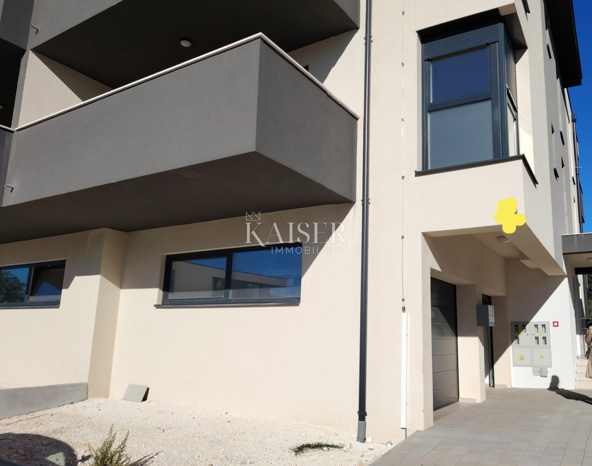 Istra, Medulin - stanovanje z garažo