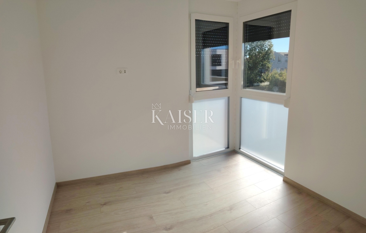 Istra, Medulin - stanovanje z garažo