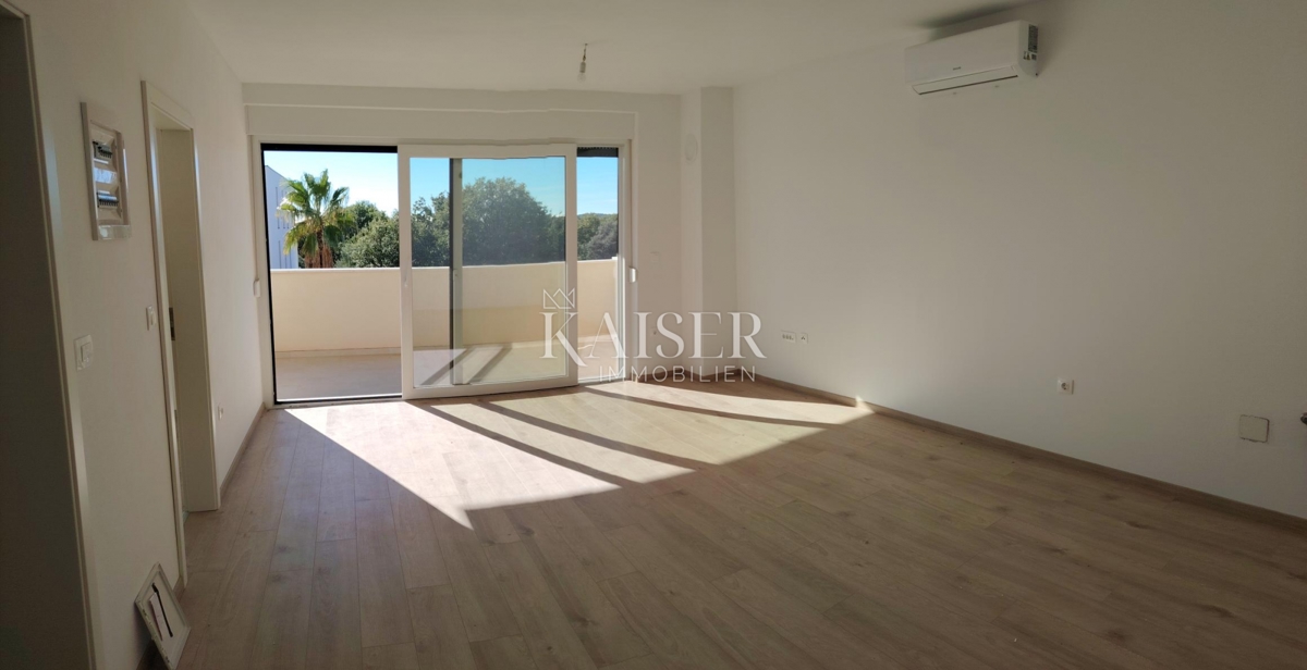 Istra, Medulin - stanovanje z garažo