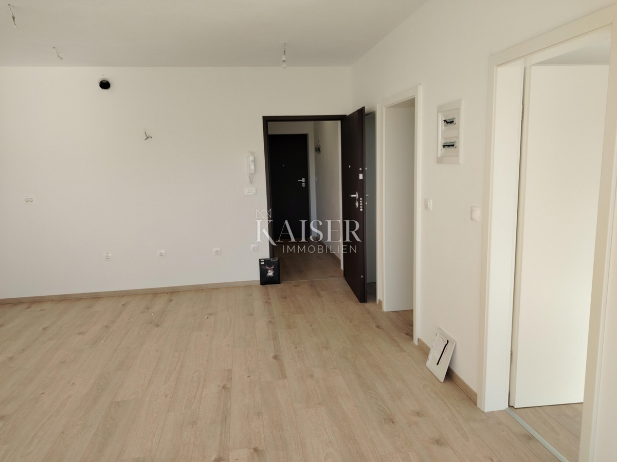 Istra, Medulin - stanovanje z garažo