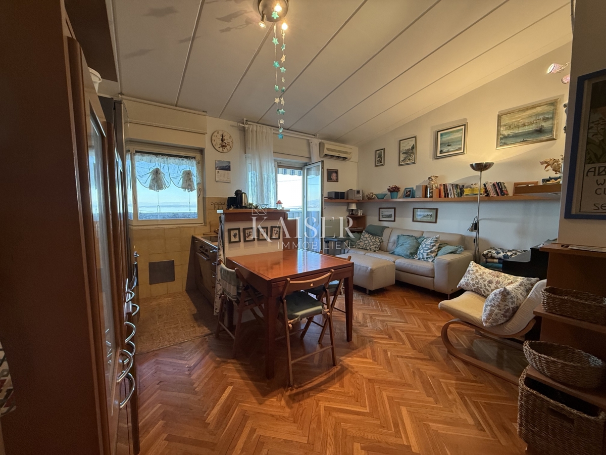 Opatija, stanovanje s panoramskim razgledom na Kvarner