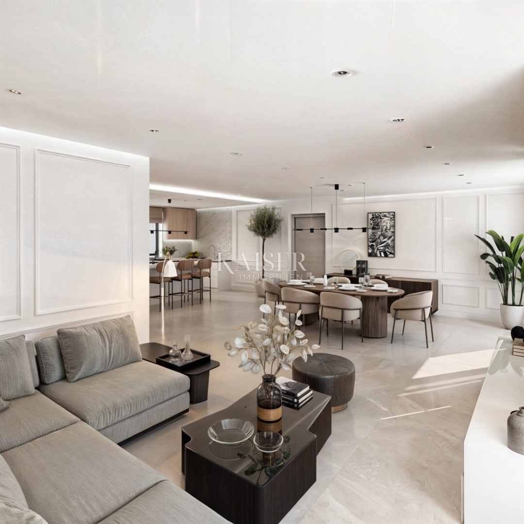 Istra, Brtonigla, moderna polpritlična hiša z bazenom