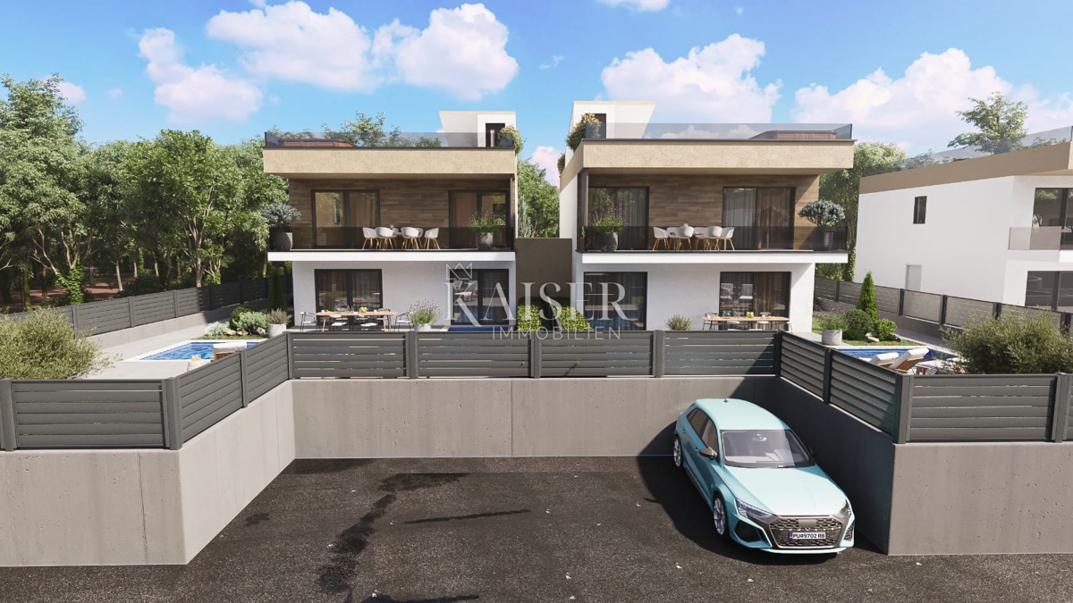 Istra, Brtonigla, moderna polpritlična hiša z bazenom