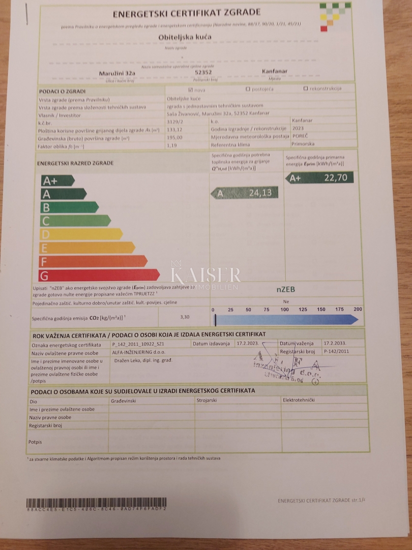 Istra, Kanfanar - Moderna vila s pogledom na morje z bazenom in gospodarskim poslopjem