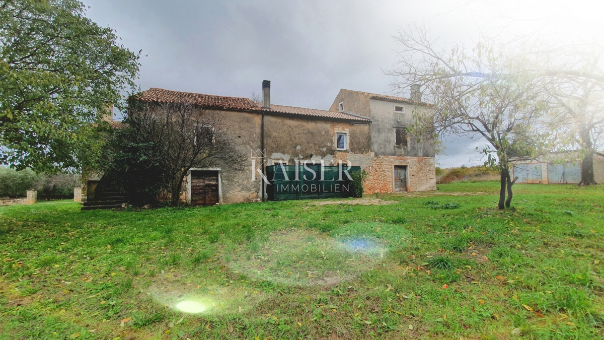 Starine Višnjan, 400m2