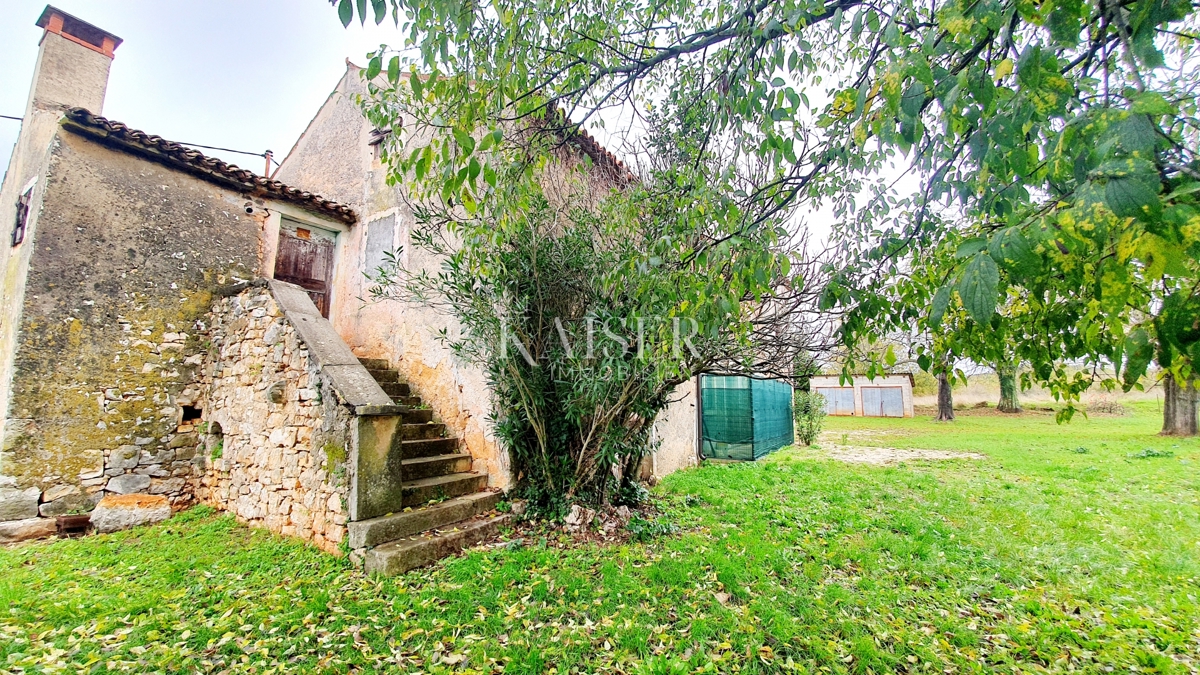 Starine Višnjan, 400m2