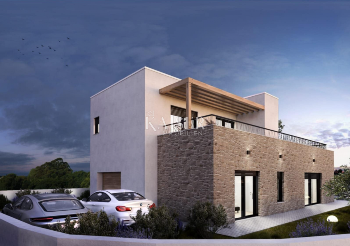 Vodice - Moderna dvonadstropna vila z garažo in prostornimi terasami