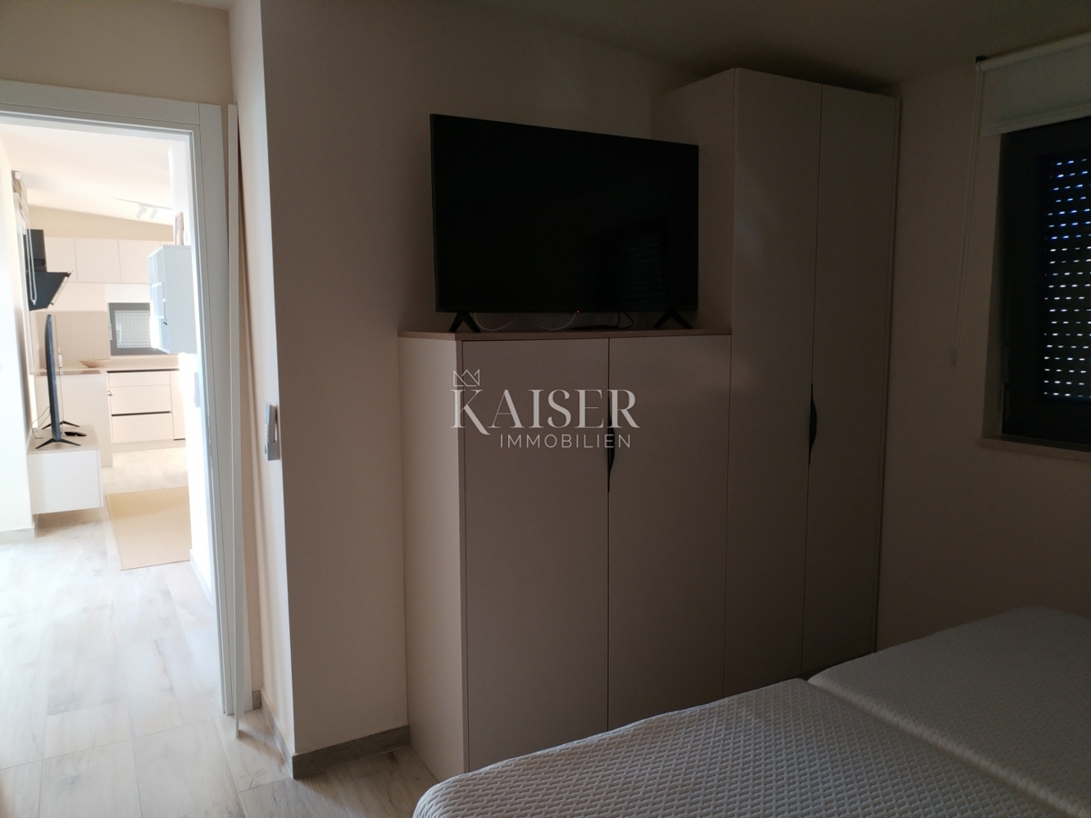 Istra, območje Umaga, stanovanje 65m2, 300m od morja