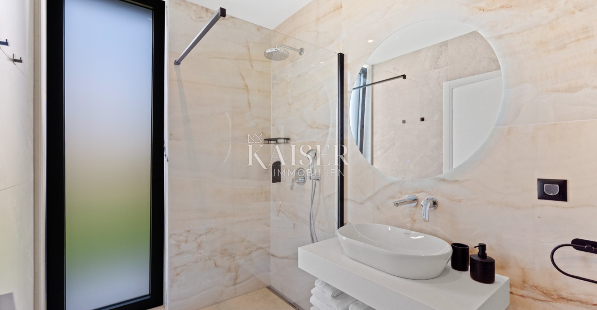 Istra - Poreč, luksuzna vila s pogledom na morje