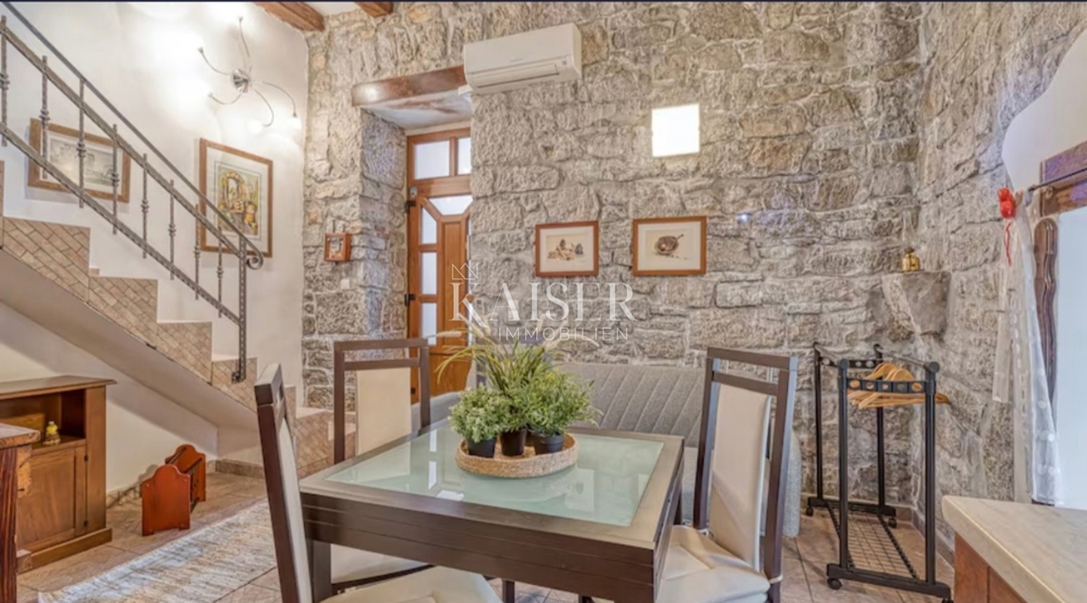 Jušići, Matulji - dva ločena stanovanja, 62 m2