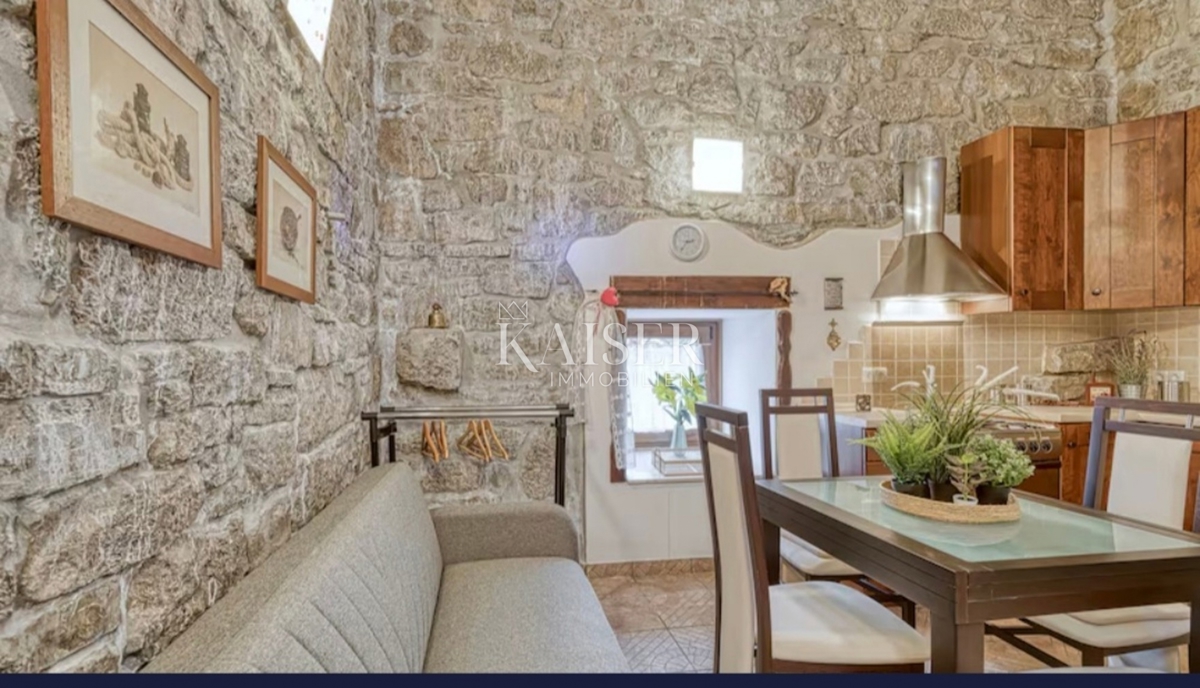 Jušići, Matulji - dva ločena stanovanja, 62 m2