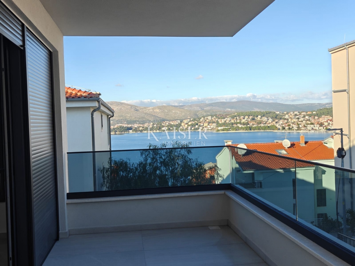 Stanovanje Okrug Gornji, Okrug, 80,08m2