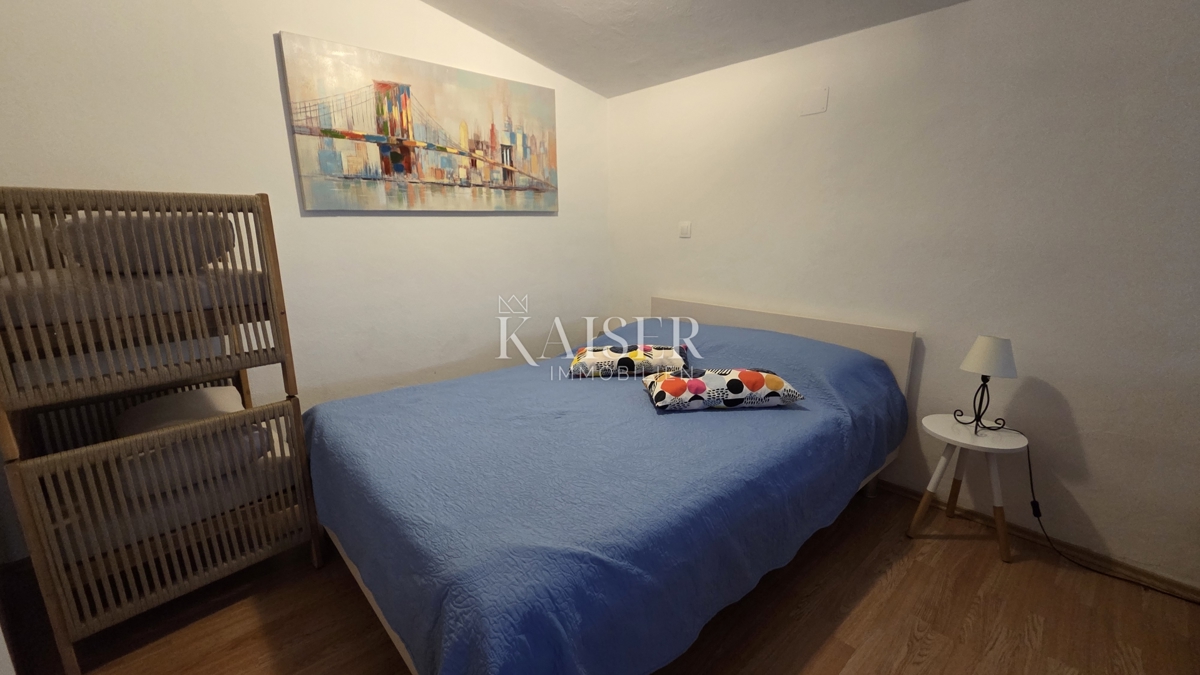 Crikvenica, Selce - na novo obnovljena hiša v starem mestnem jedru z 2 apartmajema