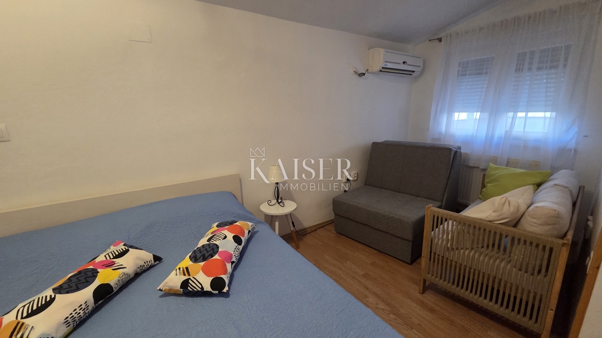 Crikvenica, Selce - na novo obnovljena hiša v starem mestnem jedru z 2 apartmajema