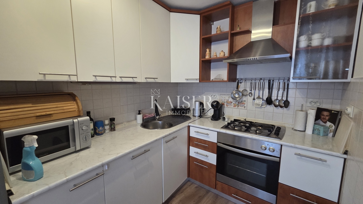 Crikvenica, Selce - na novo obnovljena hiša v starem mestnem jedru z 2 apartmajema