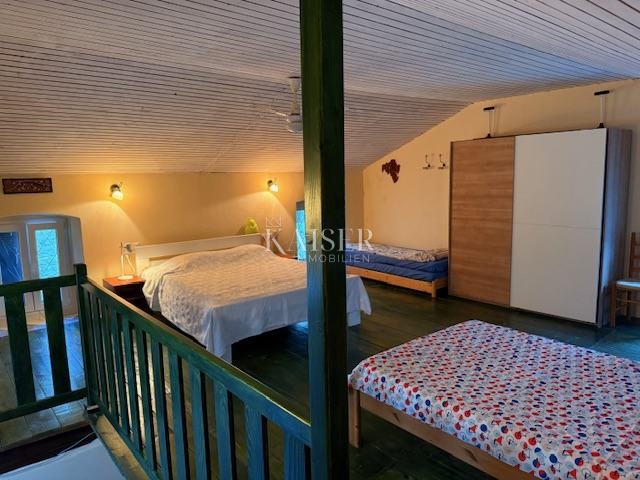 Otok Susak, kamnita hiša 110 m²