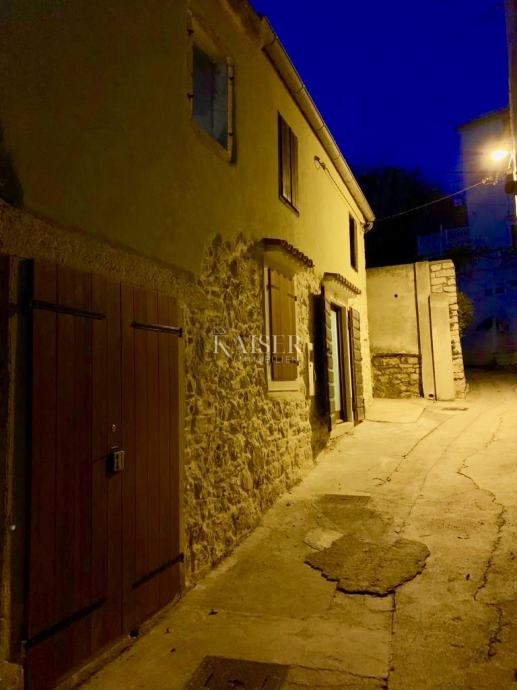 Otok Susak, kamnita hiša 110 m²
