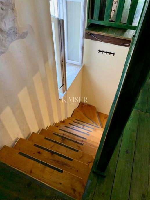 Otok Susak, kamnita hiša 110 m²